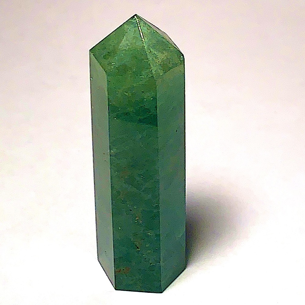 GREEN STRAWBERRY QUARTZ POINT TOWER